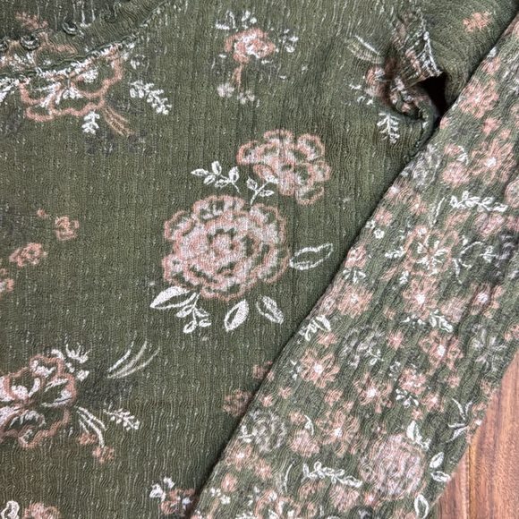 We The Free Olive Green Floral Top - Picture 3 of 3